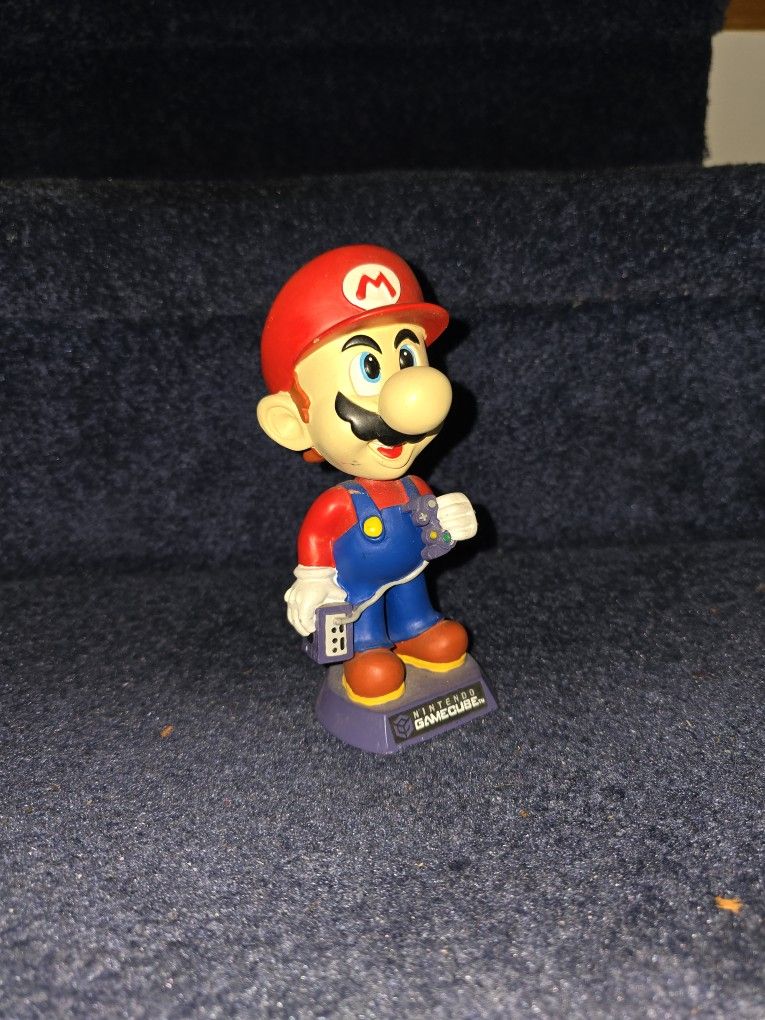 Limited Edition 2002 Super Mario Nintendo GameCube Bobblehead Target Exclusive