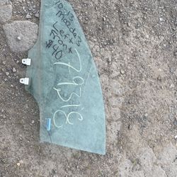 10-13 Mazda 3 Glass Left Rear $40