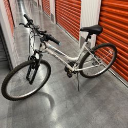 The Roadmaster Granite Peak 26-inch bike