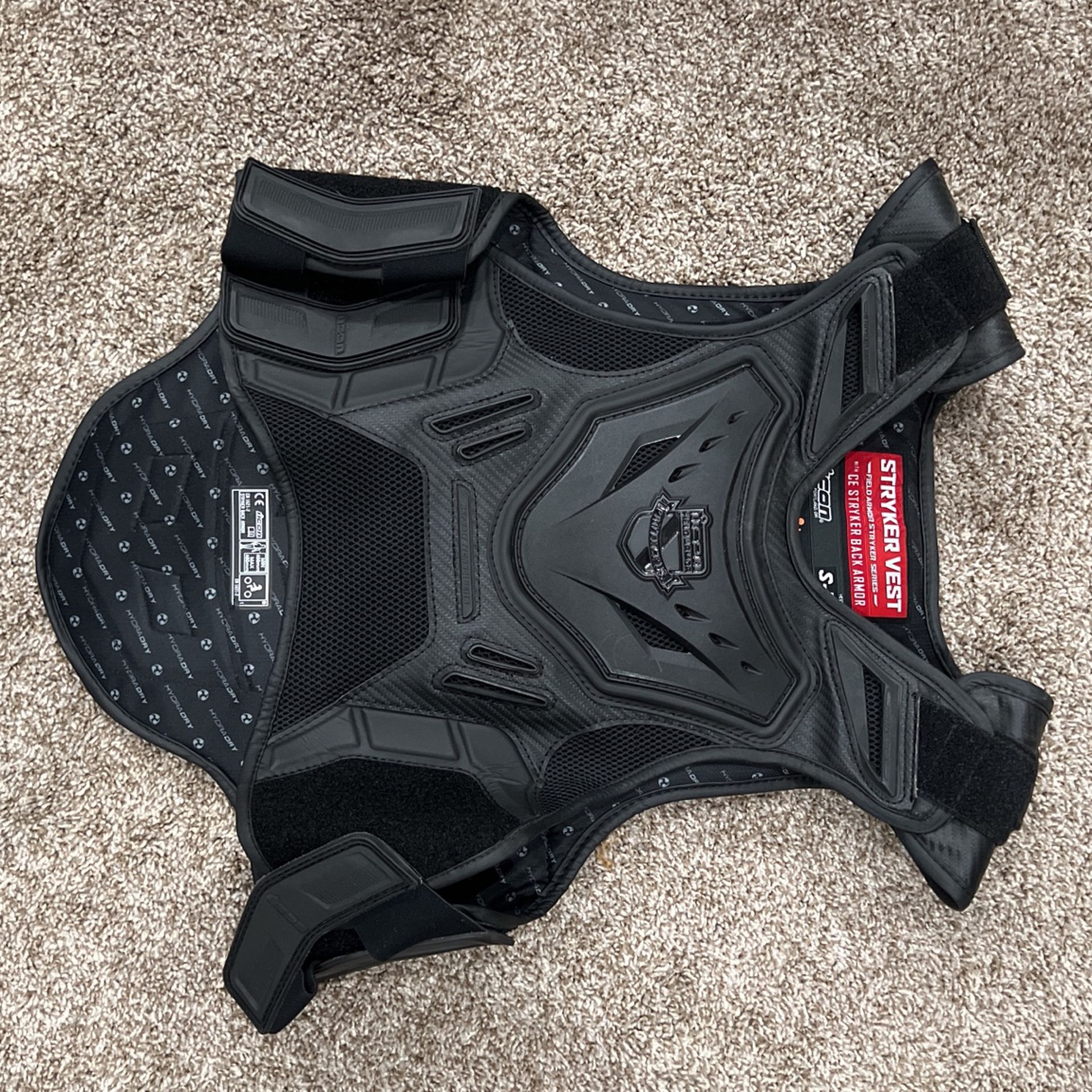 All Black Icon Stryker Vest With d30 Armor