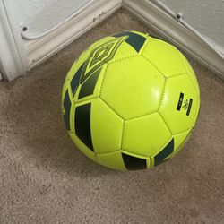 Umbro Size 5 Soccer Ball 