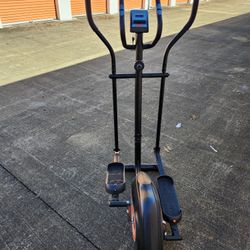 Maxkare Elliptical Machine