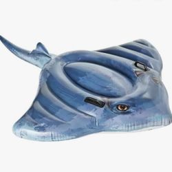 Stingray Pool Inflatable