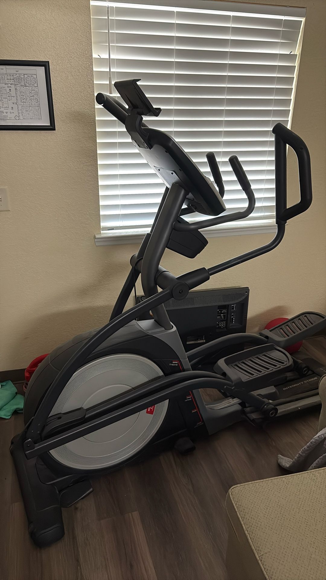 Pro Form Intensity Stride