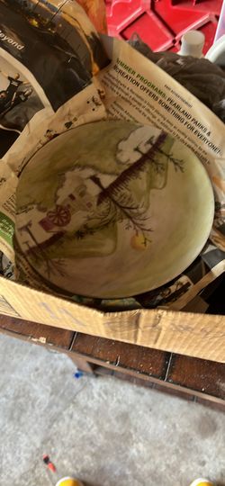 11 Vintage Decorative Plates 