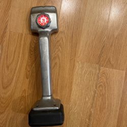 Roberts Knee Kicker (rug kicker)
