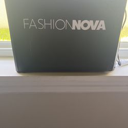 Fashion nova Heels Size 7 1/2 Black 