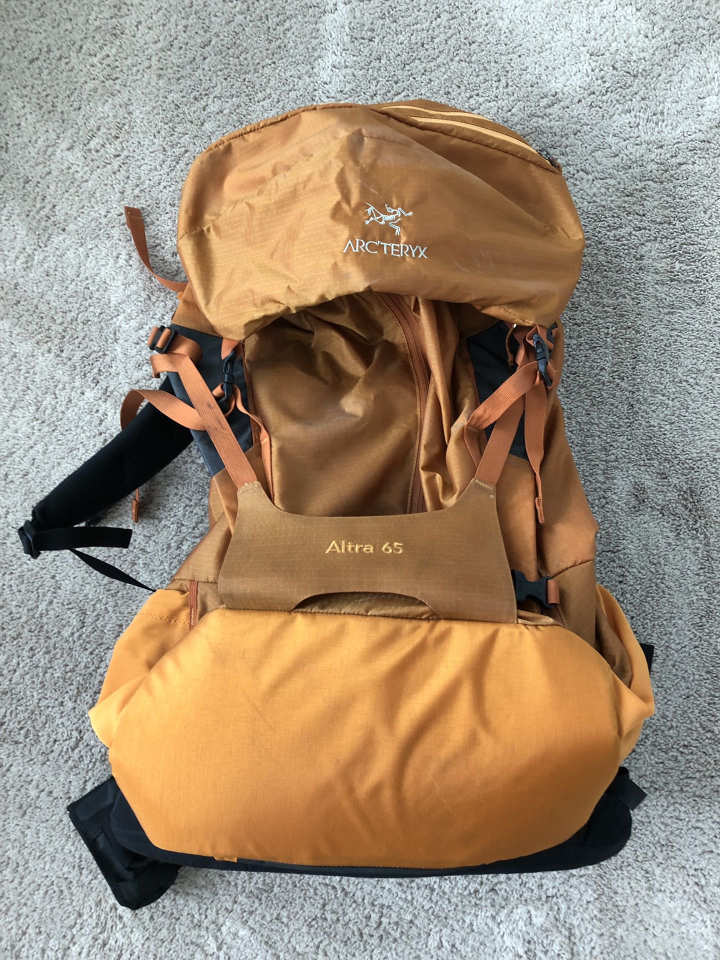 Arc’teryx Altra 65 hiking backpack