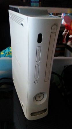 Xbox 360 with controller