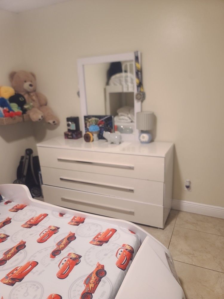 Bedroom Set