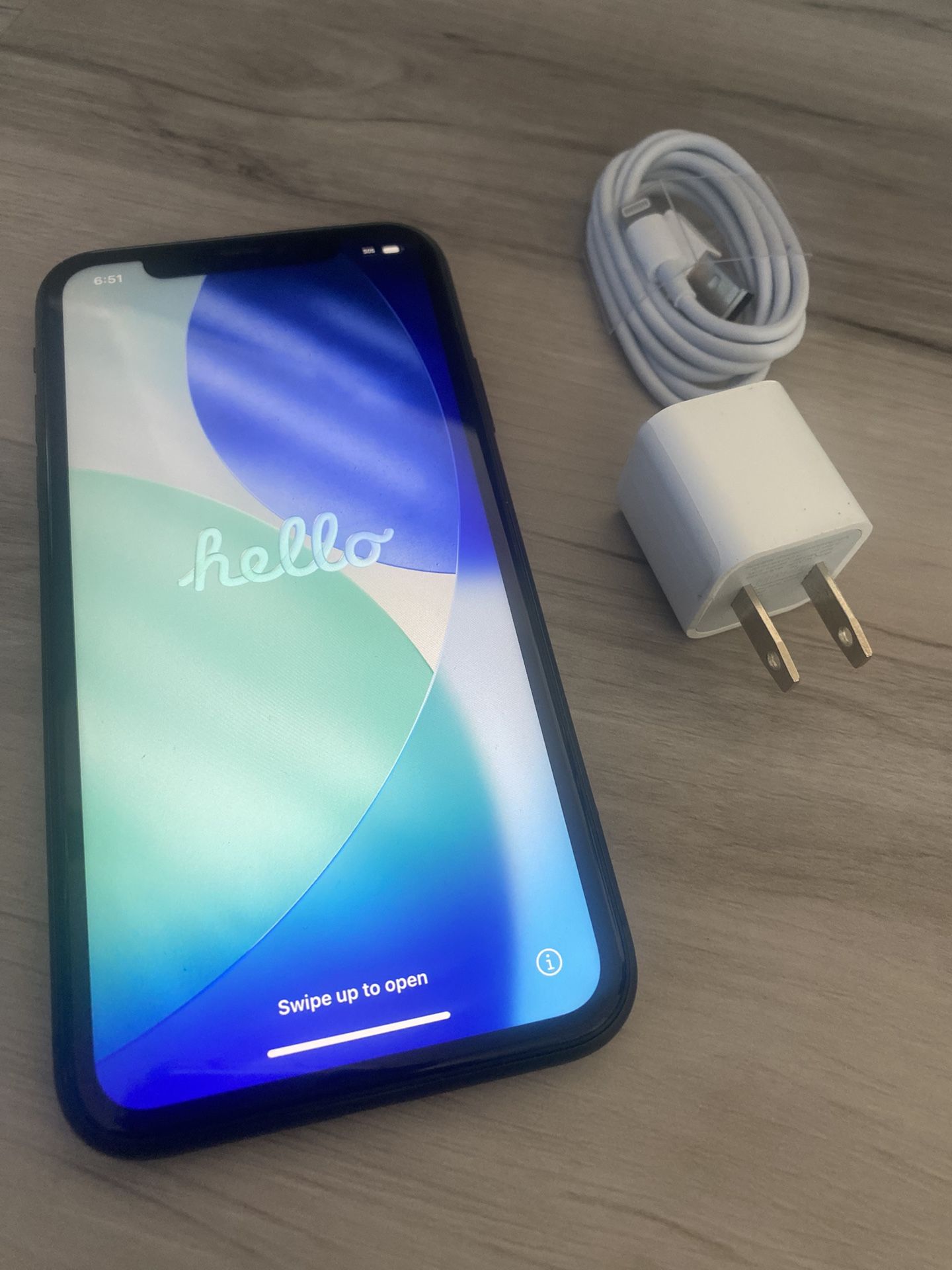 Apple iPhone 11 Black 64gb FACTORY UNLOCKED!
