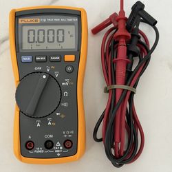 Fluke 115 True Rms Multimeter