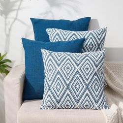 HPUK (4) Farmhouse Textured linen pillow covers 18”X18”. Inserts Not Included. Color: Blue/white. 4 Pack.