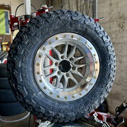 New Wheels 17x9 Locks On New Tires 265/70/17 Toyo Rt Trail