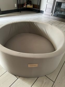 Ball pit