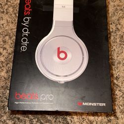 Beats Pro Studio headphones 