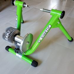 Kinetic Road Machine. Bike Trainer With Kinetic InRide Sensor. 