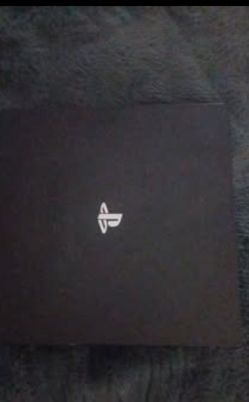 PS4 PRO 85$