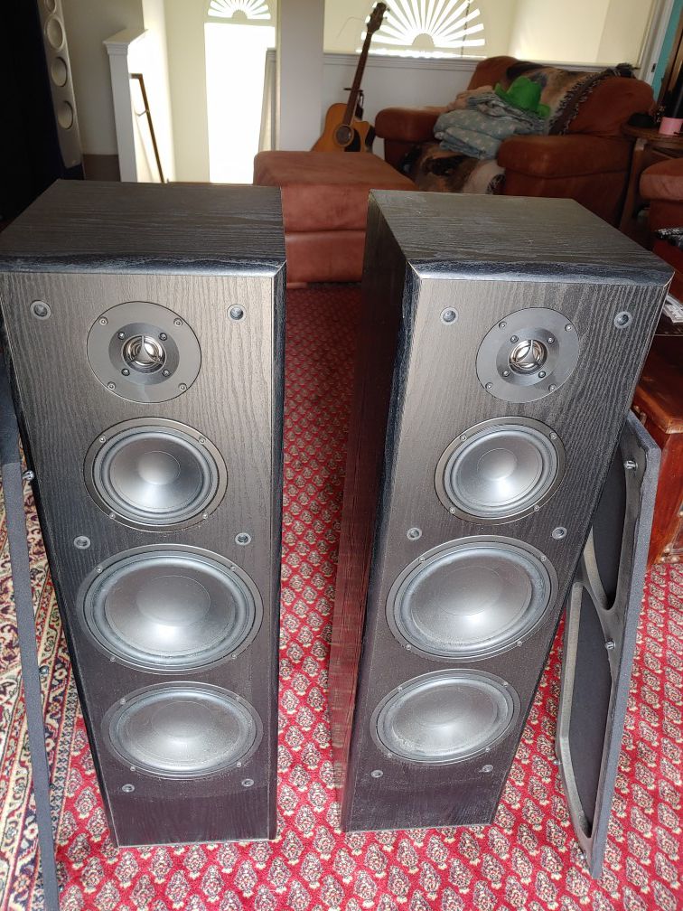 Audiophile 830LR tower speakers