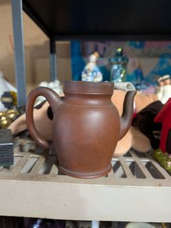 Just a cute little tea pot!