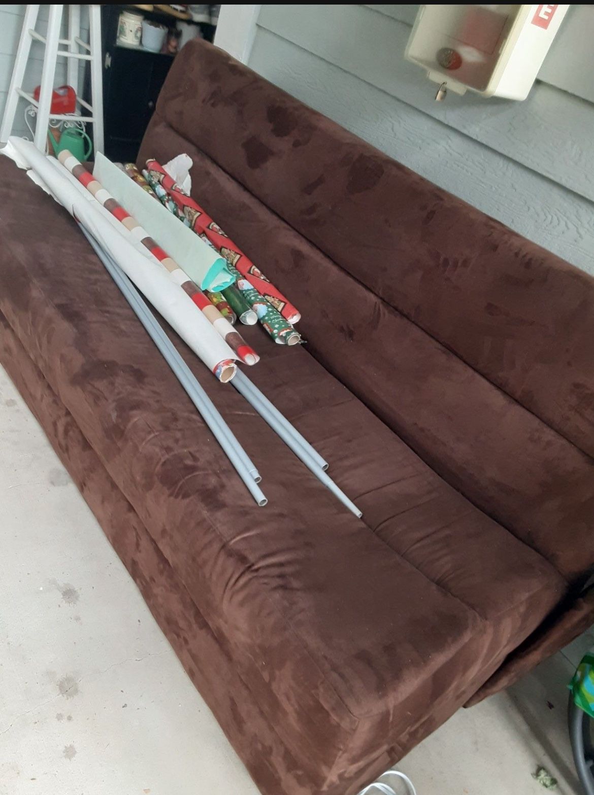 Free Pick Up Only Pull Out Bed Couch