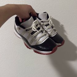 Jordan 11 Low Size 9.5 
