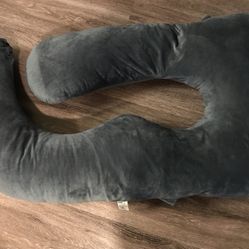 Pregnancy Pillow