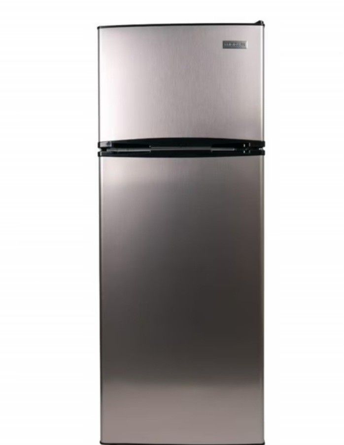 Frigidaire (Only 1 Left)