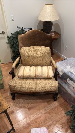 Lounge Chair