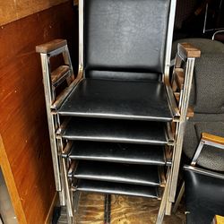 10 Black Chairs