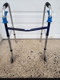DRIVE MFG. WALKER