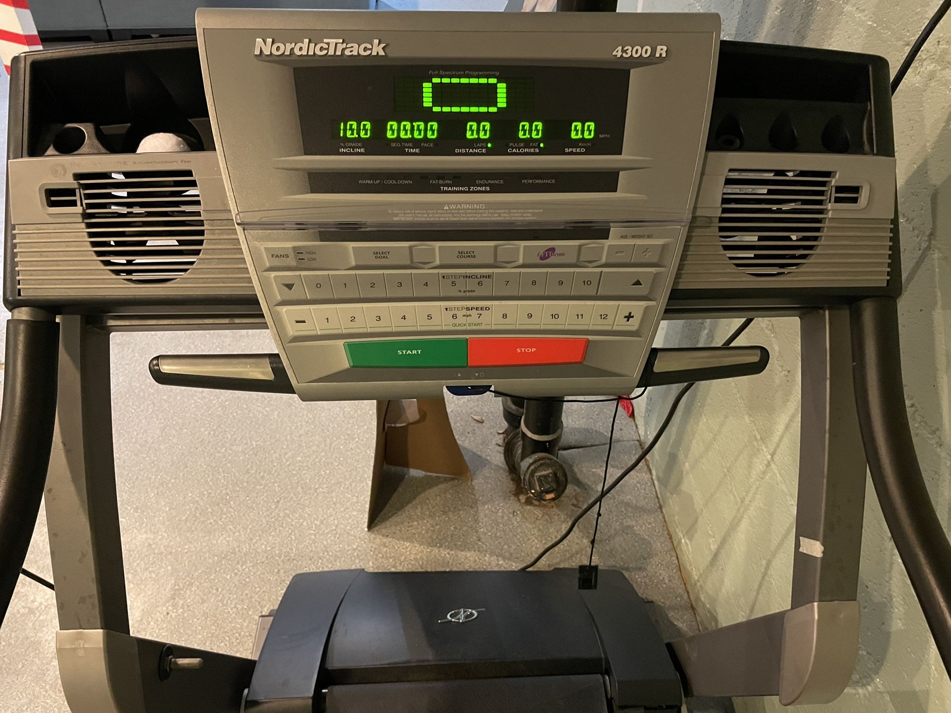 NordicTrack E4400 Folding rehusar Treadmill