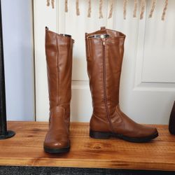 Tall Boots Cinnamon  Brown NWOT Nicole  8.5 Scarf/ Shawl "FREE"With Purchase Of Boot