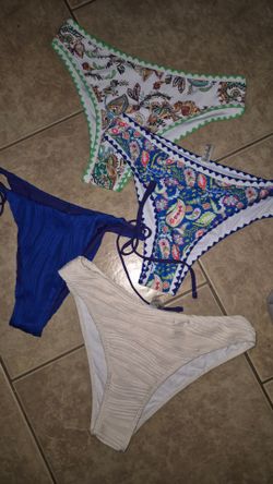 Ladies Bikini Bottoms Size Medium