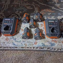 Rigid (5) 12v batteries and (2) chargers