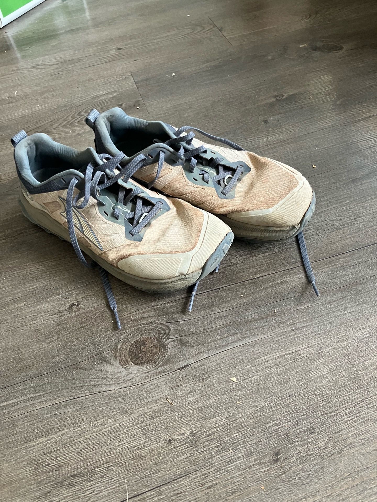 Altra Lone Peak 9 size 10 trail running shoes