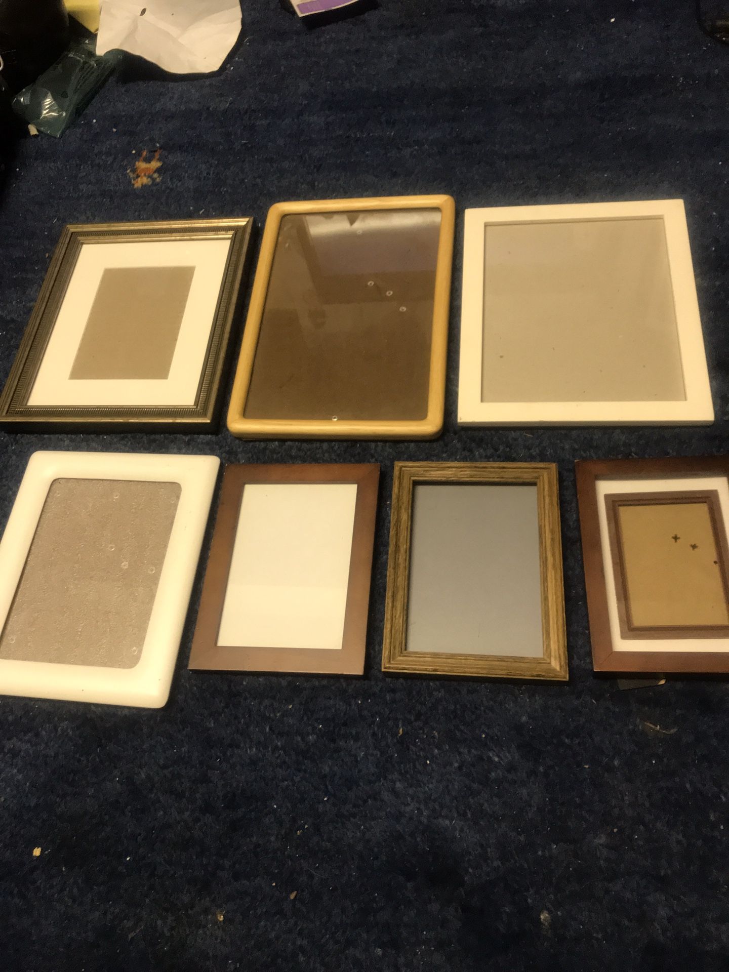 Lot of 7 picture frames- 3- 8x10, 1-5x7, 3-4X6k