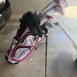 Woman’s Golf Clubs New 