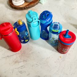 Vasos para niños no popotes $5 cada uno