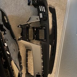 2012 Cadillac Dash And Door Panels