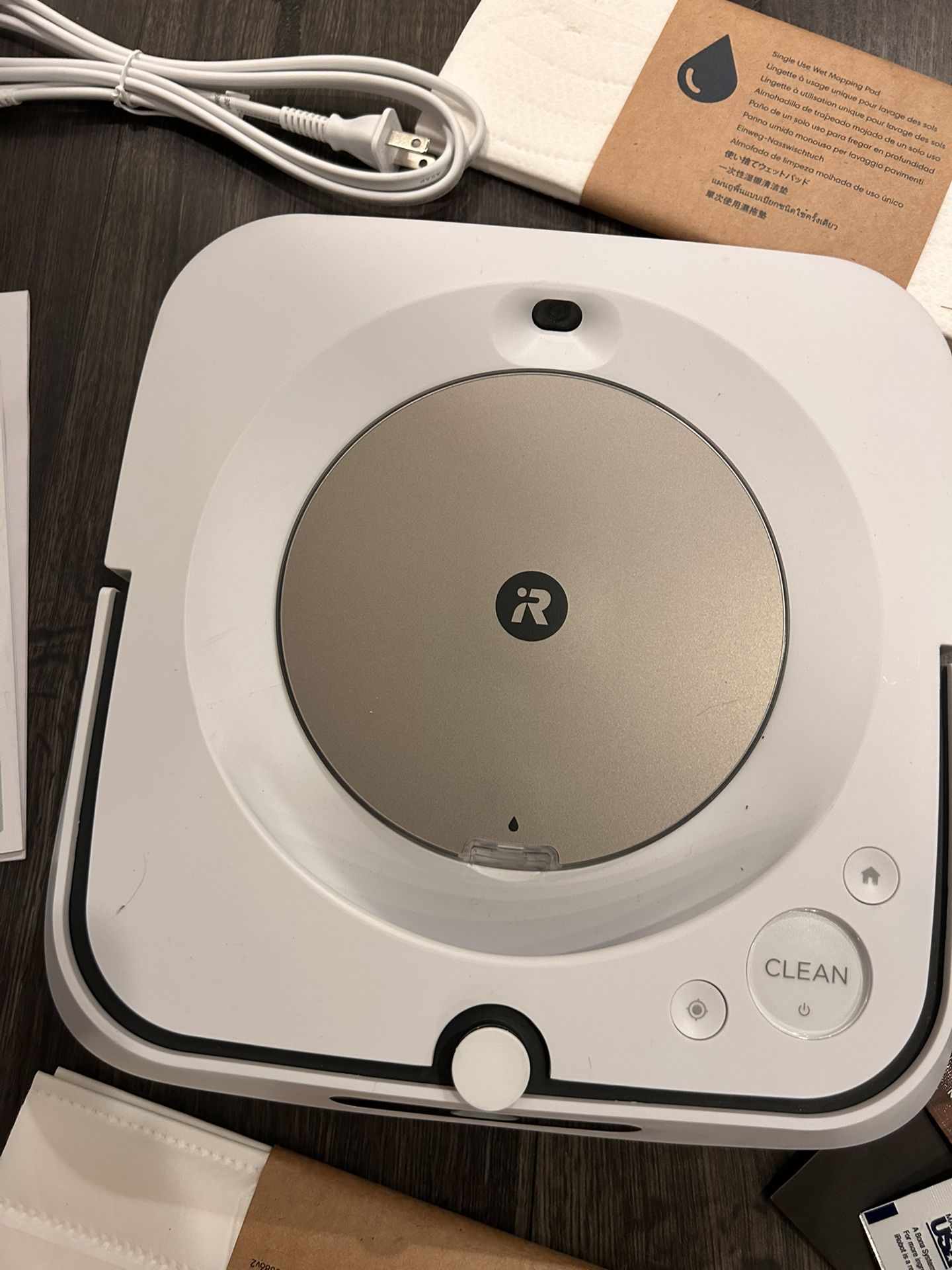 iRobot Braava Jet M6 (6110) - New