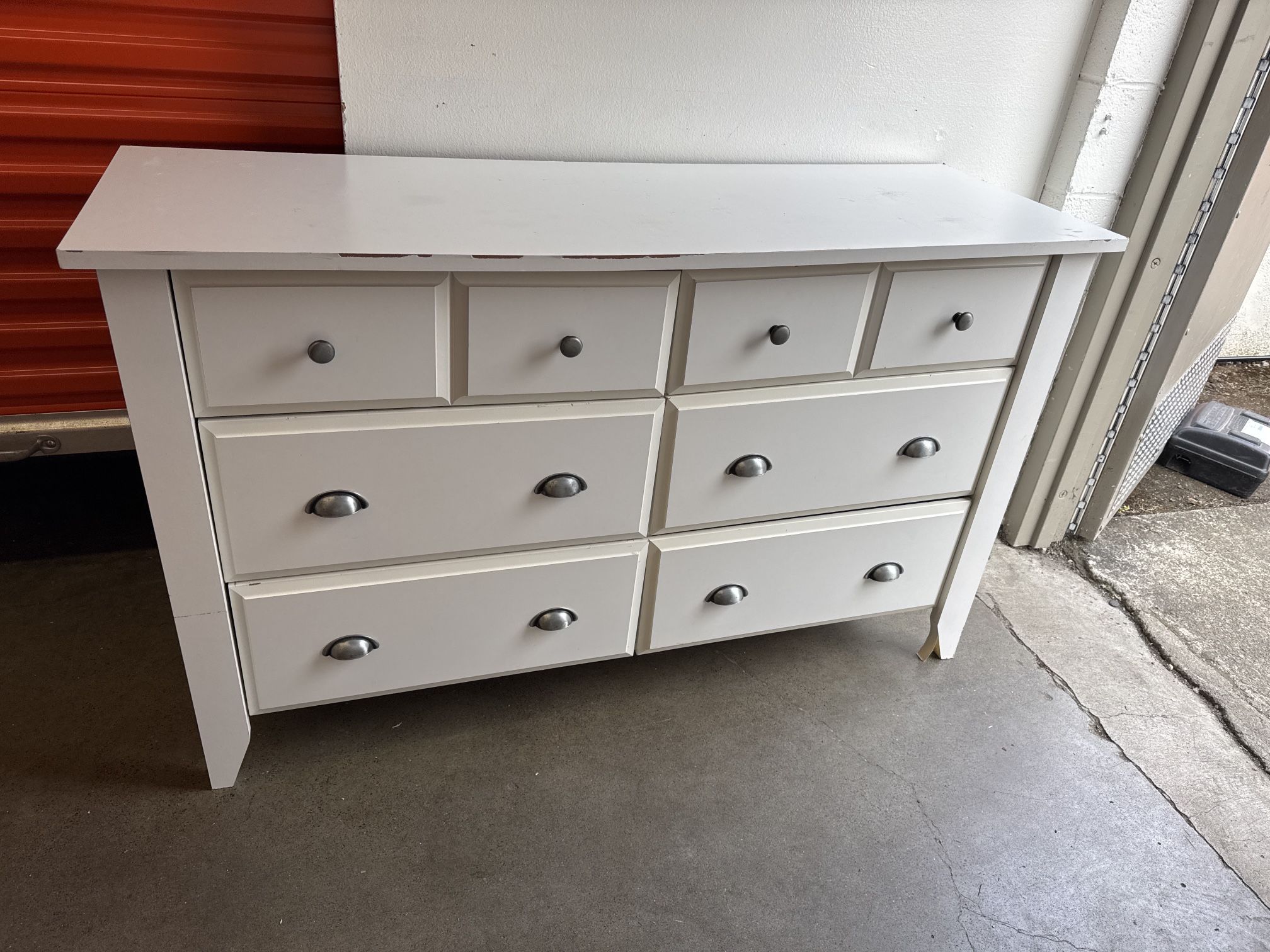 Sauder White Sturdy 6- drawer storage solution