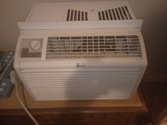 LG Air Conditioner 