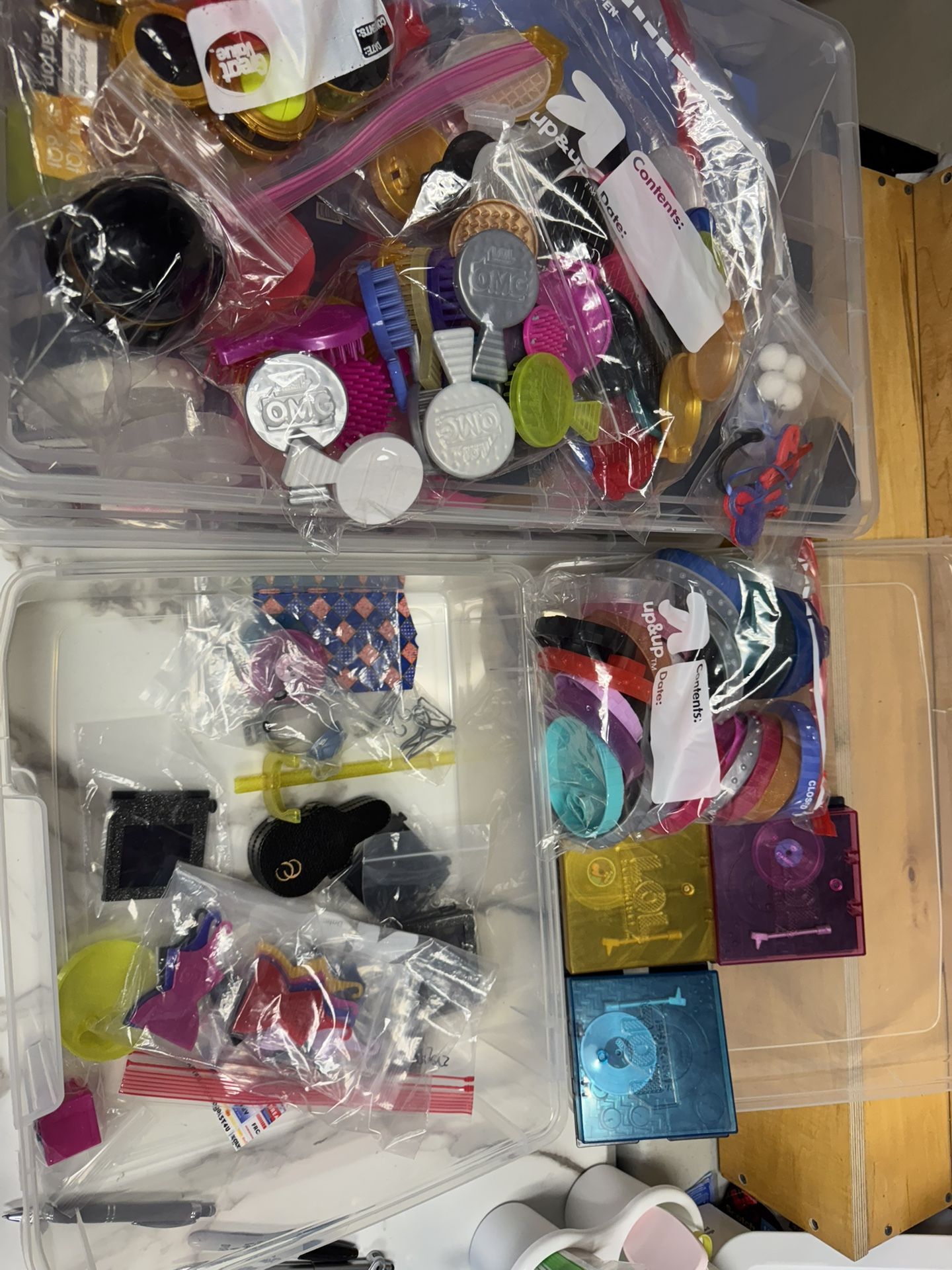 Tons Of OMG Accessories!