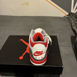 Men’s Jordan 3’s