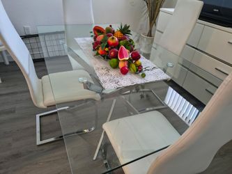 Glass Dinning Room Table