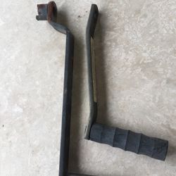 2—- Boat Wench Handles 