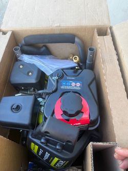 3300 PSI 2.4 GPM Cold Water Gas Pressure Washer with 212cc Engine like new $290 firm