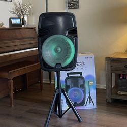 15” IQSound Bluetooth Rechargeable Speaker With Microphone and LED Lights Display . Brand NEW……..