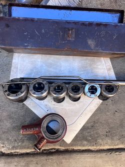 Beaver Pipe Threading Dies Set